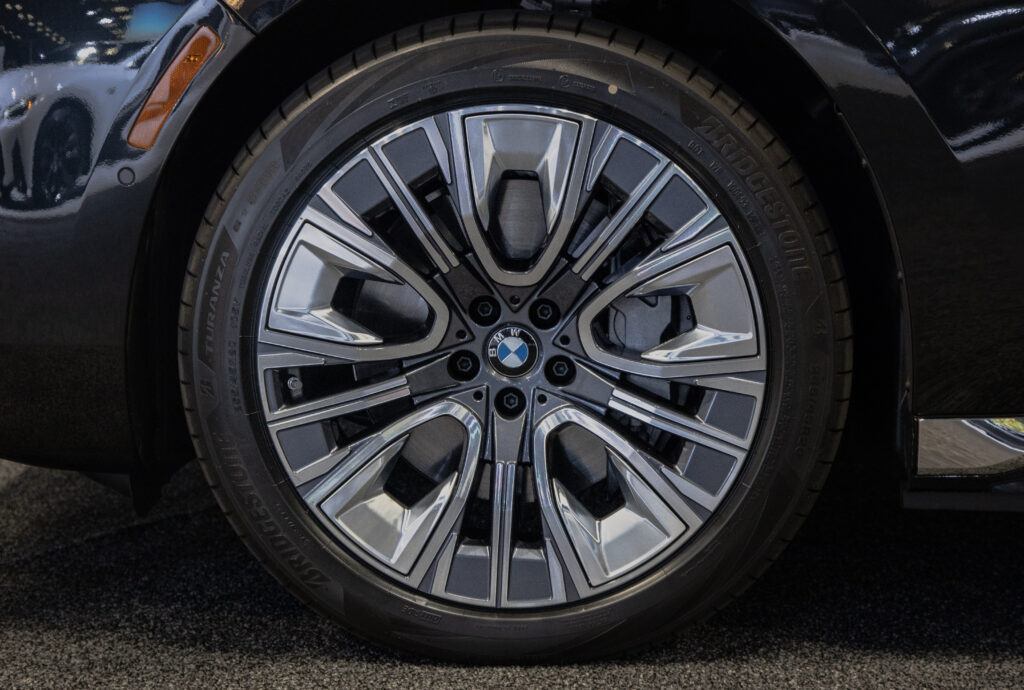2023 BMW 7-Series Wheels
